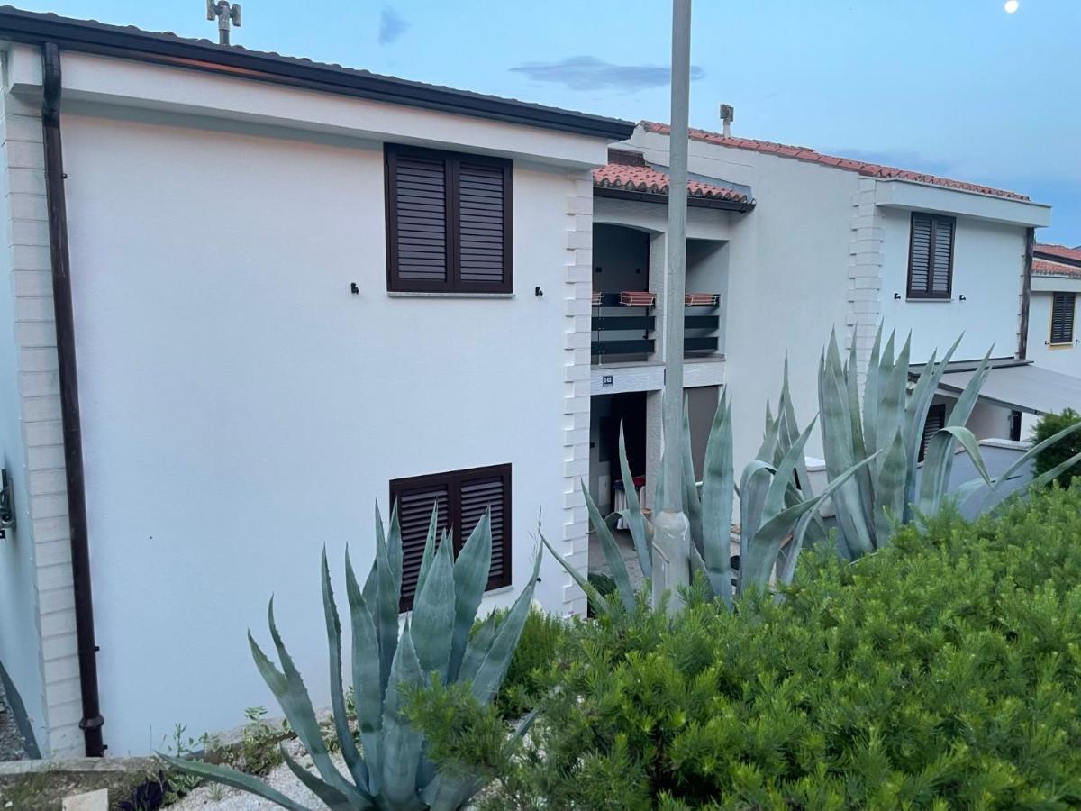 Residence4A-Appartamento Bianco رافني المظهر الخارجي الصورة