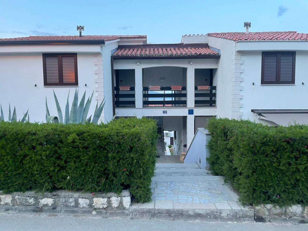 Residence4A-Appartamento Bianco رافني المظهر الخارجي الصورة